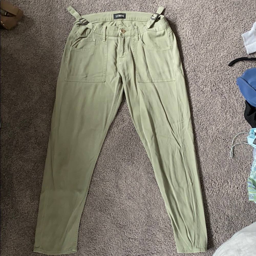 Light weight summer pant